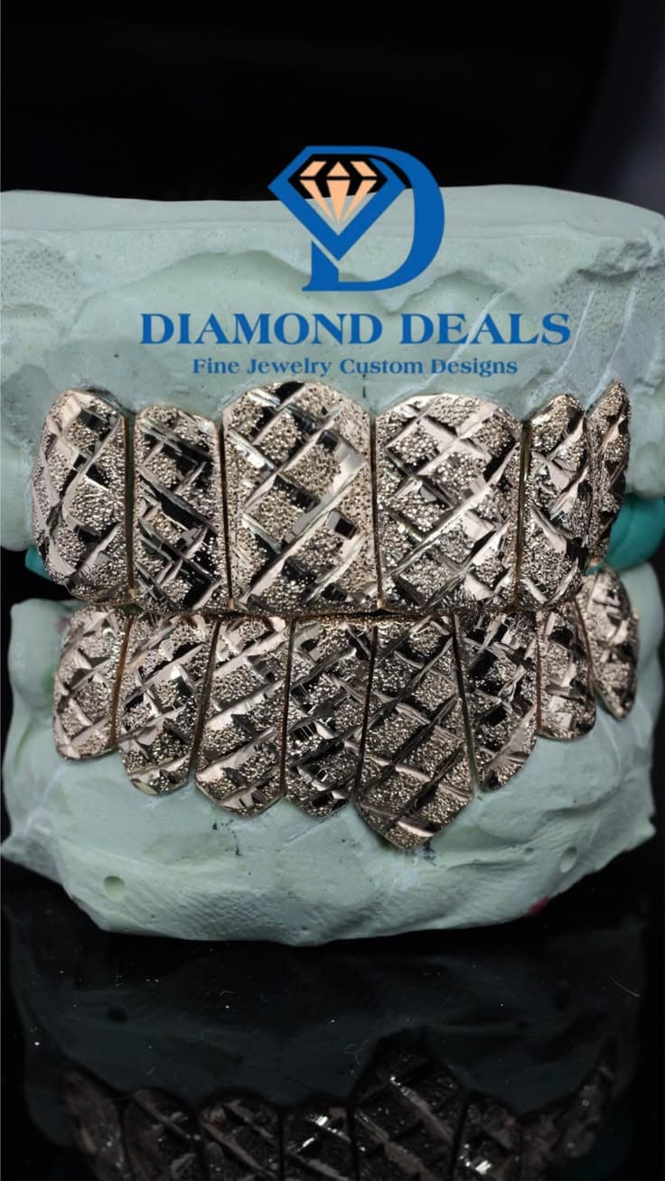 6 Top 6 Bottom Yellow Gold Diamond Cut & Dust